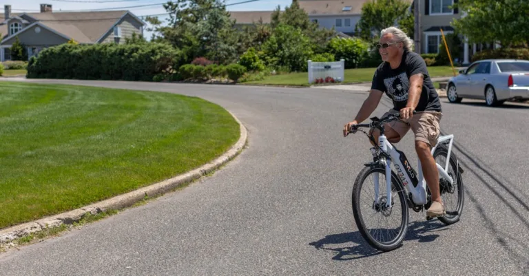 découvrez notre analyse complète des performances, du design et du confort des différents modèles de bicyclettes pour faire le meilleur choix.