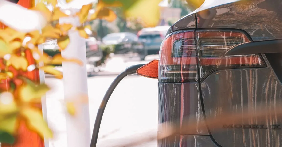 abonnez-vous à notre service de recharge pour véhicules électriques et profitez d'une solution simple, rapide et économique pour recharger votre voiture électrique partout où vous allez.