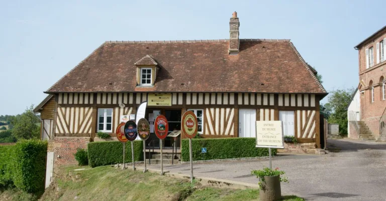 découvrez la gastronomie normande, riche en saveurs traditionnelles et produits du terroir, alliant histoire et authenticité culinaire.