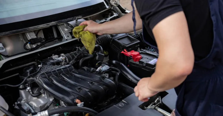 entretien de véhicule : conseils, astuces et services pour assurer la longévité et la performance optimale de votre voiture.