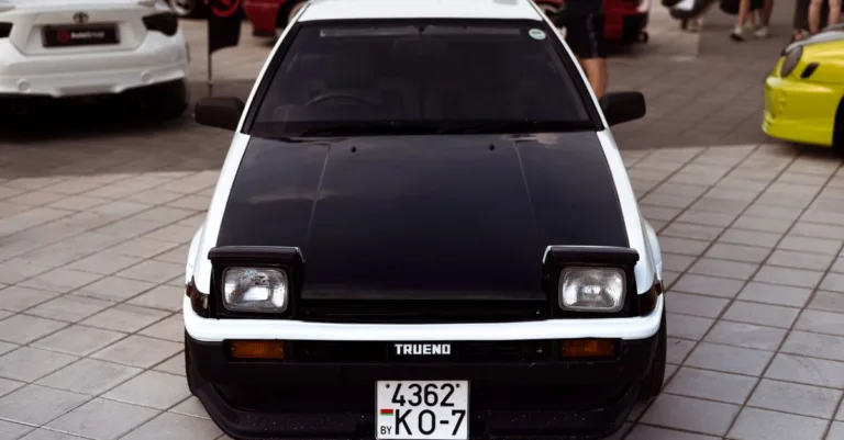 initial d cars : découvrez les voitures emblématiques de la série initial d, leurs performances et histoires légendaires.