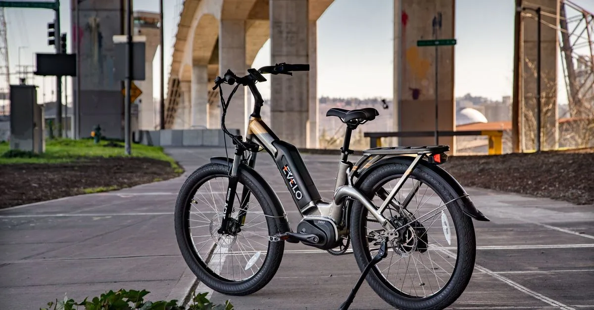 découvrez notre vélo électrique fiable alliant performance, durabilité et confort pour vos déplacements quotidiens en toute sérénité.