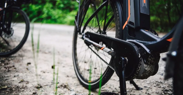 découvrez notre vélo électrique fiable alliant performance et durabilité pour vos déplacements quotidiens en toute confiance.