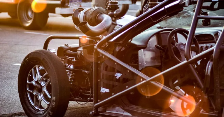 découvrez tout sur la wastegate, un composant essentiel pour le contrôle de la pression dans les systèmes de turbo, garantissant performance et sécurité du moteur.