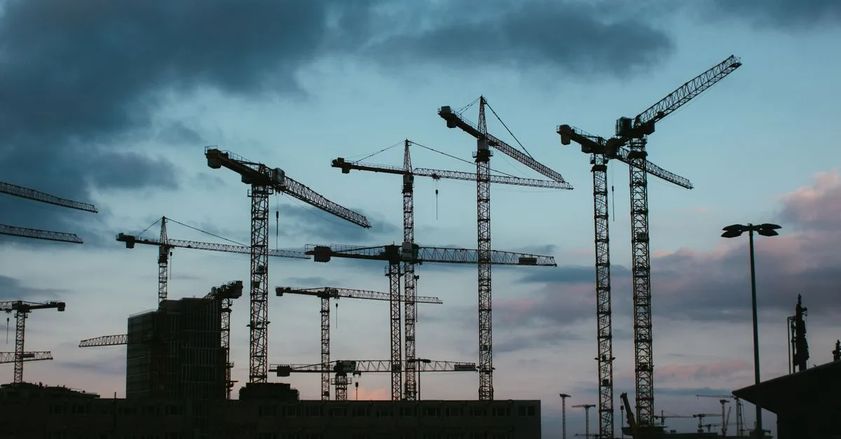 découvrez les techniques avancées pour la construction d'un radar à haute résolution, alliant précision et technologie de pointe.