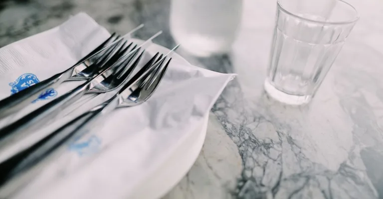 découvrez l'inverted fork, une fourche inversée offrant une meilleure tenue de route et un confort optimal pour votre moto.