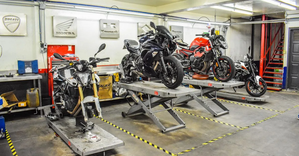 découvrez les marques de motos italiennes emblématiques, réputées pour leur design, performance et passion du deux-roues.