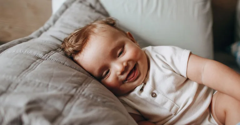 découvrez tout sur le monde des bébés : conseils, soins, développement et bien-être pour accompagner votre enfant dès ses premiers jours.