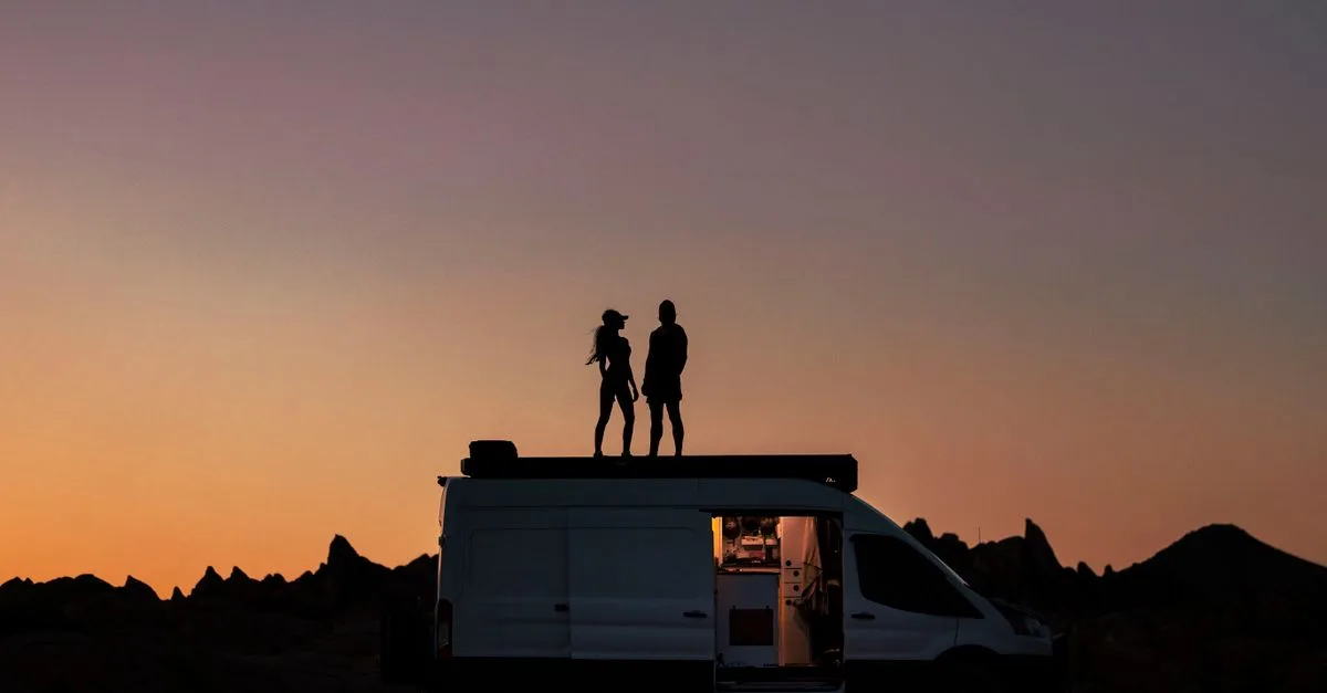 découvrez le plaisir de l'aventure en campervan : liberté, confort et exploration au cœur de la nature.