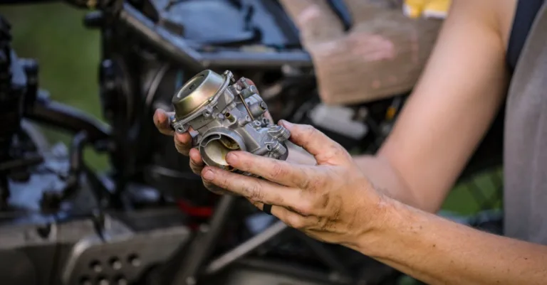 découvrez les causes et solutions pour un mauvais réglage du carburateur, afin d'améliorer les performances et l'efficacité de votre moteur.